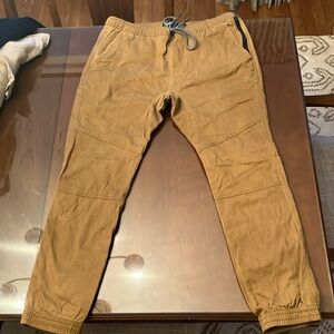 Brooklyn Cloth Men's Camel Jogger Pants